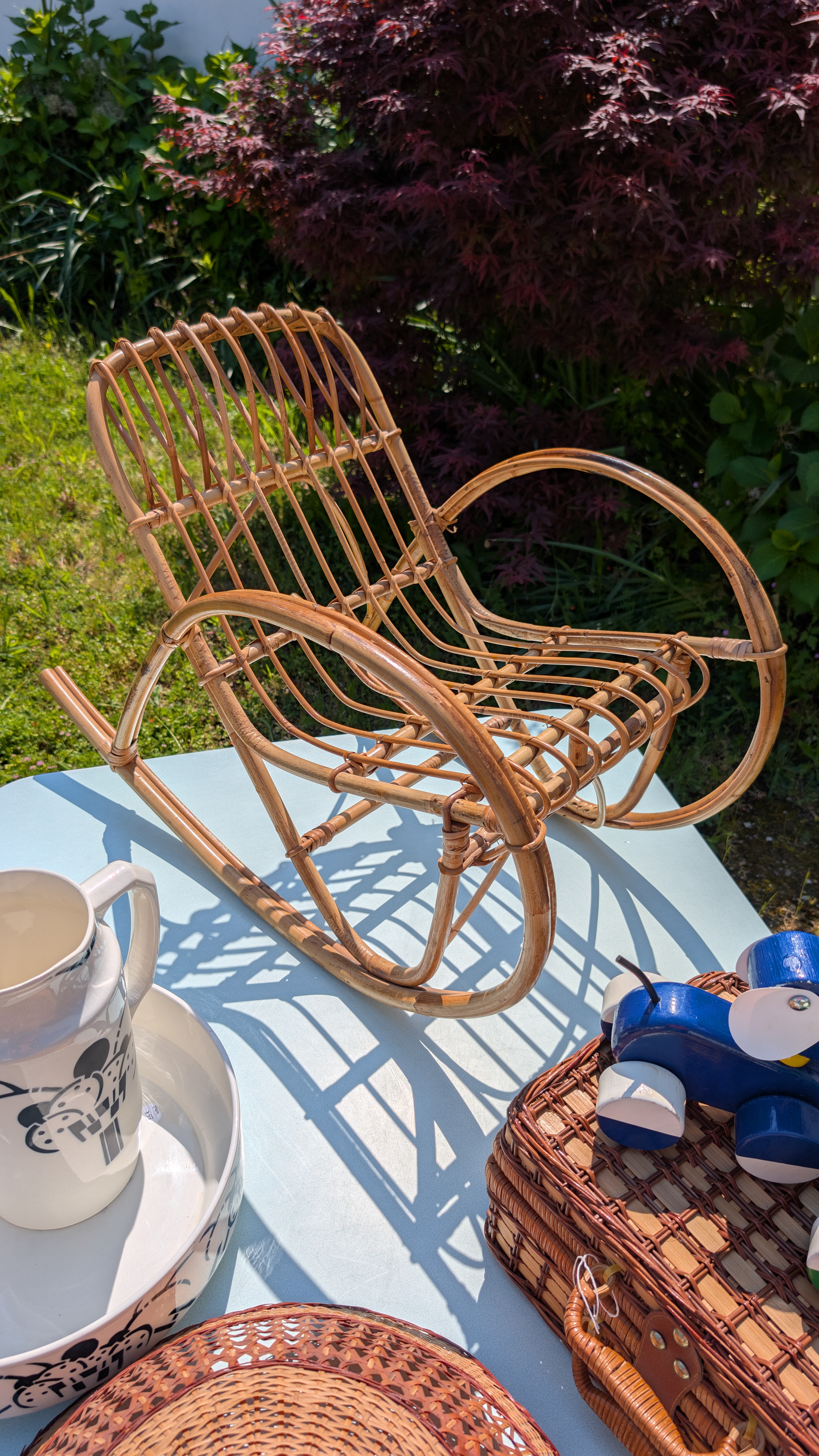 Rocking chair en rotin - 65€